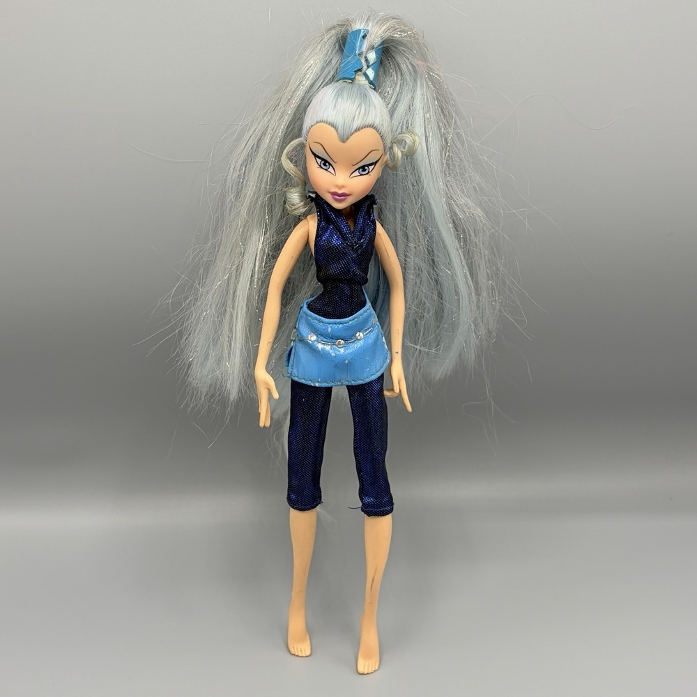 2004 Winx Club Season 1 First Icy Trix Doll Mattel With Outfit Untested